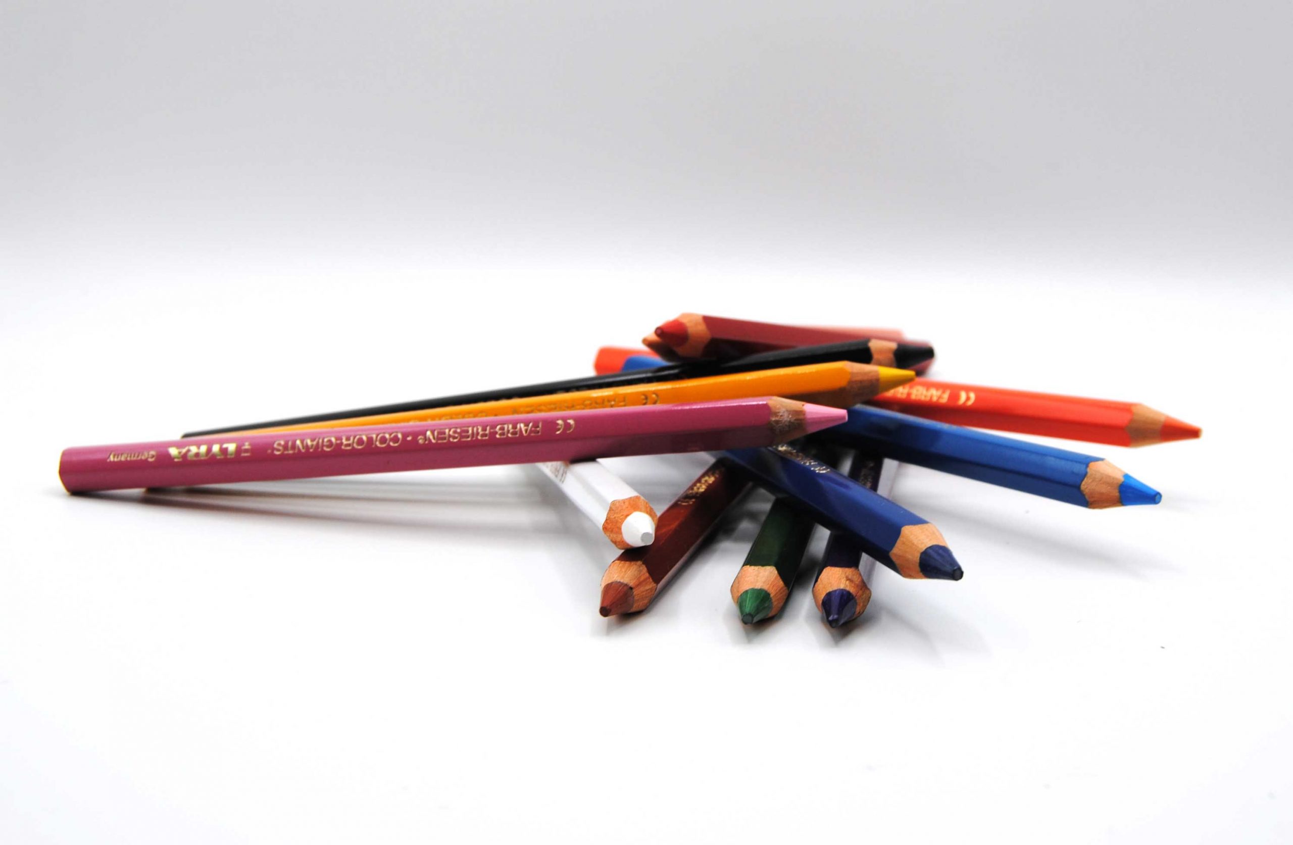 Etui de 12 crayons de couleur Lyra Skin Tones Giants couleurs de peaux